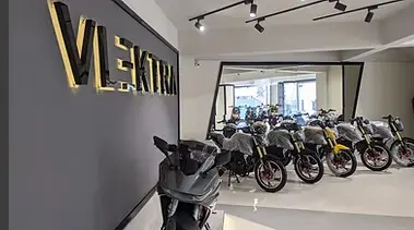 Shahrah-e-Faisal Showroom